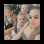 Danielle Heggie's Instagram, Twitter & Facebook