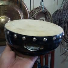 Rebana atau dalam bahasa jawa dikenal sebagai terbang, adalah gendang yang bentuknya bundar dan pipih. 18 Alat Musik Ritmis Dan Kegunaannya Bukareview