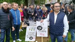 This village is in the loire valley, in the midst of many castles, such as chenonceaux, villandry, etc. Indre Et Loire Sursis Et Espoir Pour Les 2 000 Bouteilles De Vin Bio De Saint Nicolas De Bourgueil