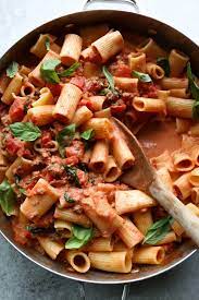 Creamy Rigatoni Pasta Recipe Rigatoni Pasta Recipes Easy Pasta