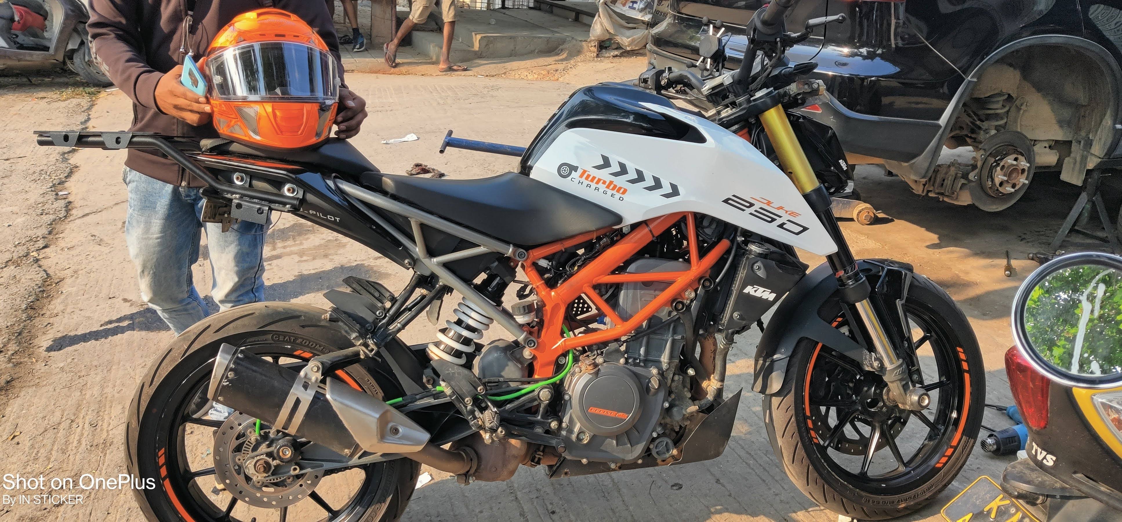 KTM 250 Wrapping And Stickering product image