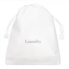 Russet red straps and a flowered print, cotton lining perfectly compliment the fabric of the bag. Non Woven Laundry Bag