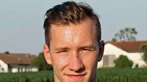 Schuster rettet Moosach einen Punkt