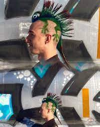 Lizard Mohawk Punk Rock Haircut By Rainbowrage Senior Portrait Senior Portraits Hairstyles Bright Hair Colors Hair Colorist