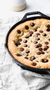 Extra Gooey Nutella Stuffed Deep Dish Cookie Butternut Bakery Recipe Deep Dish Cookie Healthy Chocolate Cookies Chocolate Cookies Easy