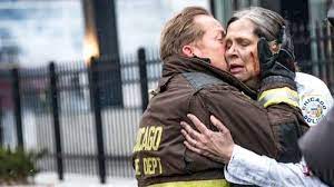 Le sergent hank voight dirige la brigade intelligence chargée de réprimer le crime organisé, le trafic de drogue et le meurtre dans la ville de chicago. Chicago Police Department Saison 5 Episode 16 Film Streaming Gratuit Chicago Police Department Film Streaming