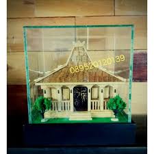 Rumah adat jawa tengah sejarah bentuk bagian dan ciri khas. Miniatur Rumah Adat Joglo Jawa Tengah Shopee Indonesia