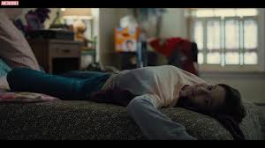 Naked Cailee Spaeny in Mare Of Easttown < ANCENSORED