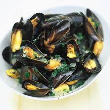 Jamie Oliver S Moules A La Mariniere Recipe With White Wine Sauce White Wine Recipes Recipes White Wine Sauce