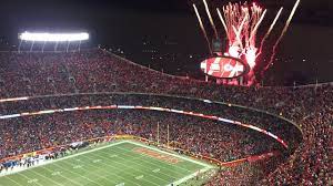 Back in the days when fans were allowed in the stadiums. Chiefs Want Fans To Light Up Arrowhead