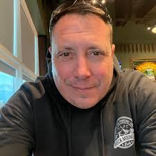 Thad Brady's Instagram, Twitter & Facebook