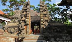 Dari luar, rumah tradisional bali terlihat seperti istana kecil yang dikelilingi oleh. Indah Dan Filosofis Inspirasi Desain Rumah Adat Bali Yang Bisa Ditiru Kumparan Com