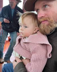 Happy birthday to the Best guy I know ♥️ I'm so grateful for everything you  do for our family and the never ending positive energy that you always  bring. So glad I