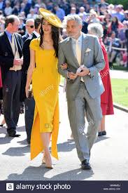 Einer der begehrtesten junggesellen der welt ist vom markt. Amal Und George Clooney Kommen An Der St George S Chapel Auf Schloss Windsor Fur Die Hochzeit Von Meghan Markle Und Prinz Harry Stockfotografie Alamy