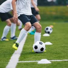 Ingin Latihan Sepak Bola seperti Pemain Pro? Ini Tipsnya
