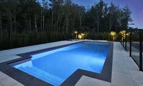 Realisation De Piscines Creusees Exemples Photos Trevi Com Avec Images Piscine Creusee Amenagement Jardin Terrasse Piscine Piscine