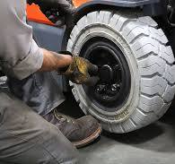 How to Change Forklift Tires [Press-Ons, Pneumatics & Solid ...