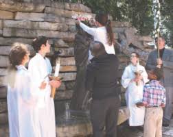 May Crowning of Blessed Mother