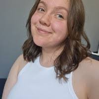 Abby Prentice's Instagram, Twitter & Facebook