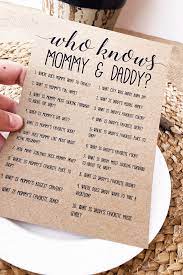 Who Knows Mommy And Daddy Who Knows Mommy And Daddy Baby Etsy Baby Shower Funny Daddy Baby Shower Fun Baby Shower Games
