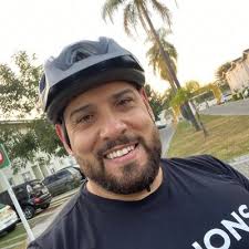 Max Souza (@maxrosasouza)