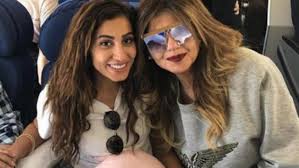شاركت الممثلة المصرية شيرين رضا رسالة مجهولة إلى زميلتها دينا الشربيني عبر حسابها في إنستقرام والتي جاء. Ø¨ÙˆØ³ÙŠ Ø´Ù„Ø¨ÙŠ ØªØ­ØªØ¶Ù† Ø¯ÙŠÙ†Ø§ Ø§Ù„Ø´Ø±Ø¨ÙŠÙ†ÙŠ ÙÙŠ Ø­ÙÙ„ Ø¹Ù…Ø±Ùˆ Ø¯ÙŠØ§Ø¨ ÙˆØªØ¹Ù„Ù‚ Ø­Ø¨ÙŠØ¨ØªÙŠ Ø¨Ø±Ø¬ Ø§Ù„Ø­ÙˆØª Ø£Ù‡Ù„ Ù…ØµØ±