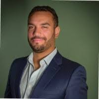 Renee Brooker's Instagram, Twitter & Facebook