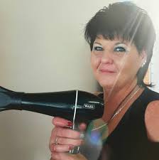 Acinom Hair and Nails