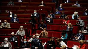 ++++ entretien d' un cur� de campagne, d�put� � l' assembl�e nationale, avec. L Assemblee Nationale Vote L Extension Du Pass Sanitaire Et L Obligation Vaccinale Des Soignants Rt En Francais