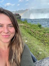 Hey! My name is alyssa and I am looking for a single room for fall quarter.  I have a dog so must be pet friendly. About me: • I'm a student •