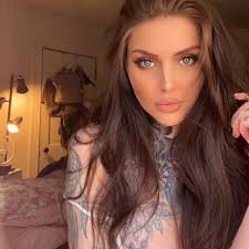 Post by Anna Lank (@georgina_manhattan)