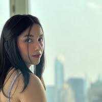 Vanessa Boswell's Instagram, Twitter & Facebook