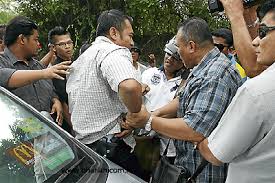 We did not find results for: Anwar Najib Kenapa Engko Takut Sama Itu Syed Mokhtar Al Bukhary