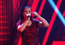Sunday evening, while the voice of germany is being searched for on television, it starts snowing heavily. Girl Performs Lamb Of God S Ghost Walking On The Voice Of Germany Video Metal Addicts