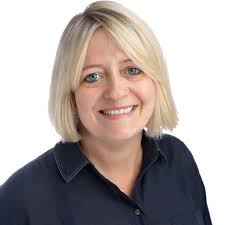 Trailblazing the Law Company in Asia: An Interview with ElevateFlex's Lesley  Hobbs