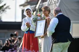 Jenny rissveds shook her head in disbelief. Eine Olympiasiegerin Darf Nicht Anziehen Was Sie Will Nzz