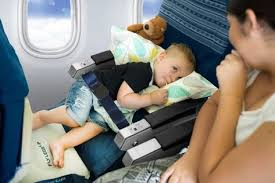 Fliegen Mit Baby Und Kleinkind All You Need To Know Fliegen Mit Kindern Mit Baby Fliegen Kleinkind