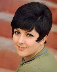 Ask us a question about this album. Orietta Berti Sanremo 2021 La Canzone E Quando Ti Sei Innamorato