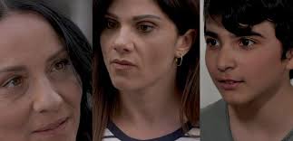 Un posto al sole, episodi al 30 agosto: Luisa e Pasquale infastidiscono Rosa