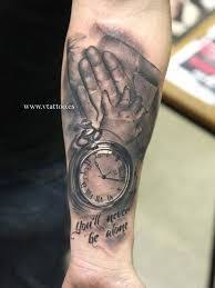 Anda que no tardó su padre en empotrarla en el salón, tenía las mismas ganas que ella o más de follar, y en ese momento le daba igual que fuese incesto, la puso boca arriba para disfrutar mejor de su hermoso. Resultado De Imagen Para Tattoos Padre E Hijo Tattoos For Daughters Tattoo For Son Watch Tattoos