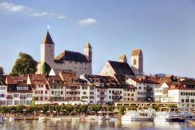 Ako ste u potrazi za najlakši način da pronađete najbolju prosječna cijena željezničkih karata od rapperswil sg do zürich je 116,81 kn. Rapperswil Switzerland Switzerland Places Travel