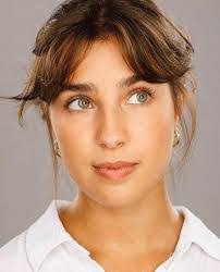 Halle Payne's Instagram, Twitter & Facebook