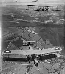 Vickers Virginia Bomber. In service between 1922 & 1941 it had a ...