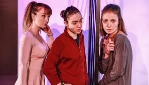 Ünlü isim çanakkale onsekiz mart üniversitesi güzel sanatlar fakültesi oyunculuk bölümü, kadir has. Kisiler Merve Dizdar