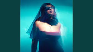 This summer Mandi Macias is releasing her new single, “F* UR F150” and  preforming at the Viper Room