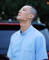 The netizen mentioned that kim min gwi often cheated on her since dating 6 years ago. Lbimbcmloac6gm