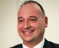 James Vos's Instagram, Twitter & Facebook