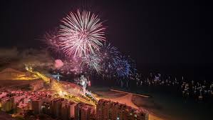 Alicante fiestas noche de san juan en la provincia de alicante: Fiestas Alicante Hogueras De San Juan Alicante City Beach