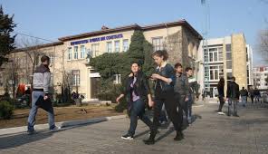 Ca urmare, concursul de admitere din sesiunea de admitere septembrie 2017 se va desfășura pe un total de 21 de locuri la forma cu taxa (un loc rămas neocupat din sesiunea de admitere iulie 2017 și 20 de locuri. Admitere 2017 Targ De Oferte EducaÈionale La Universitatea Ovidius Cuget Liber