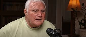 Itthon: Kéri László saját műsort indít Magyar Péter öccsének Kontroll  TV-jén, de egy volt Hír Tv-s vezető és Gulyás Balázs is odaigazolt